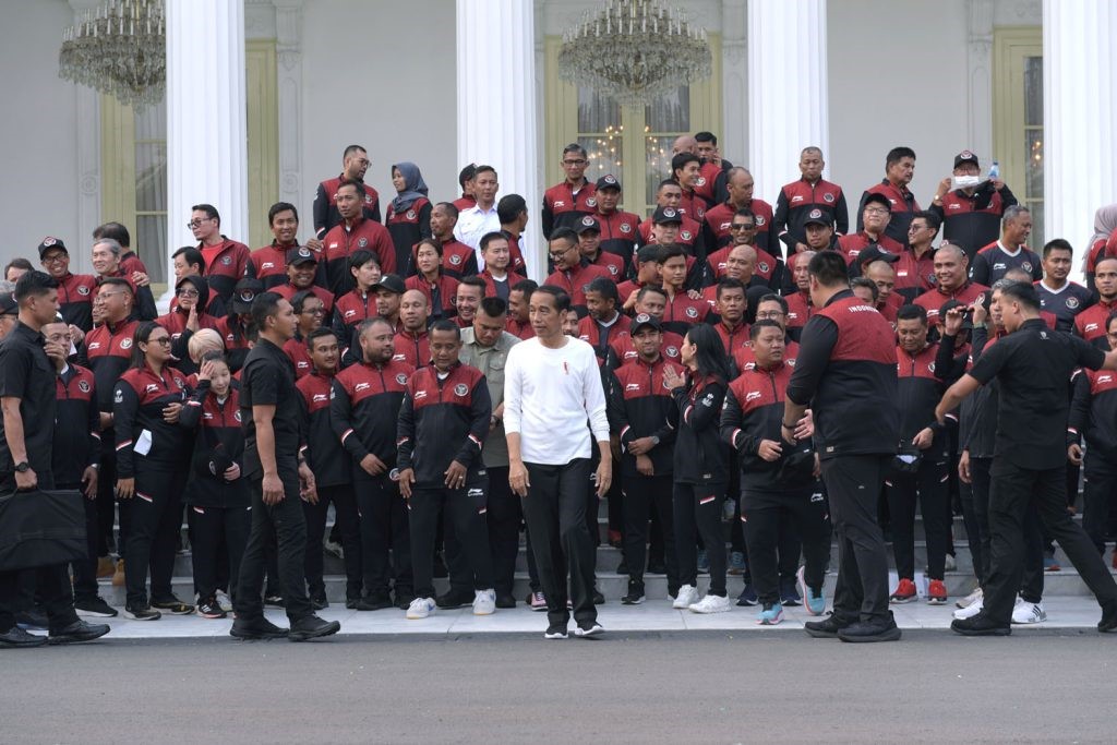 Sekretariat Kabinet Republik Indonesia |  Pemerintah terus mendukung sepak bola Indonesia