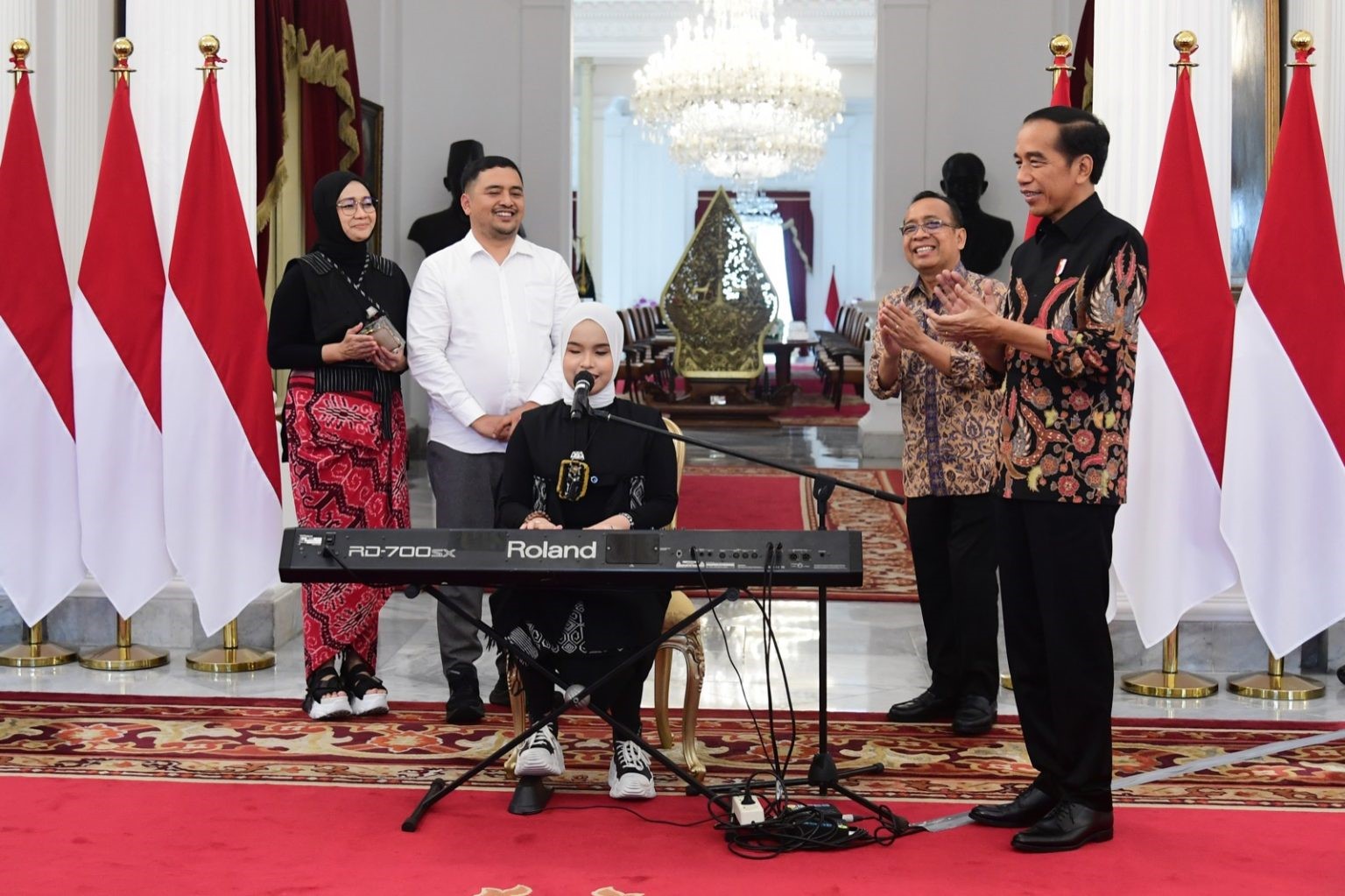 Sekretariat Kabinet Republik Indonesia President Jokowi Encourages