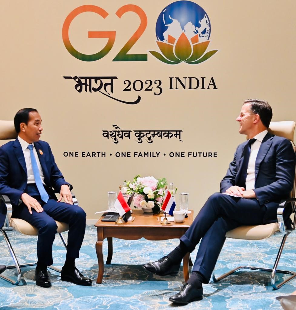 Sekretariat Kabinet Republik Indonesia |  Presiden Jokowi meminta Belanda mendukung pengembangan teknologi rendah karbon di Indonesia