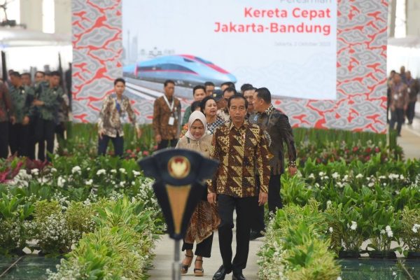 President Jokowi: Fast Train Marks Modernization Of Mass Transportation 