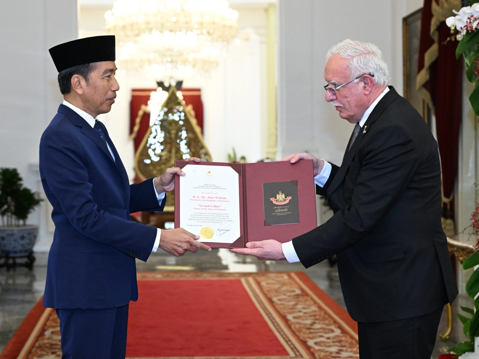 Sekretariat Kabinet Republik Indonesia | President Jokowi Awarded