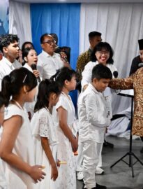 Presiden Prabowo Subianto menegaskan bahwa Perayaan Natal Nasional 2025 merupakan bukti nyata kuatnya persatuan, kerukunan, dan harmoni bangsa Indonesia di tengah keberagaman dalam sambutannya pada Perayaan Natal Nasional 2025 yang digelar di Tennis Indoor Senayan, Jakarta, Senin, 5 Januari 2026.