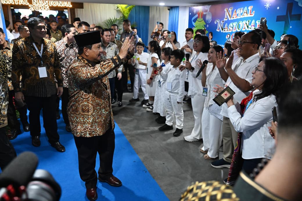 Presiden Prabowo Subianto menegaskan bahwa persatuan dan kerja sama seluruh elemen bangsa merupakan syarat utama agar kekayaan Indonesia benar-benar dapat dikelola dan dinikmati oleh seluruh rakyat dalam sambutannya pada acara Puncak Peringatan Natal Nasional Tahun 2025