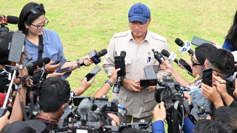 Menteri Sekretaris Negara Prasetyo Hadi menjelaskan bahwa sejak awal Presiden memberikan perhatian agar pembangunan fasilitas negara tersebut dapat dipercepat dalam keterangannya kepada awak media di Kabupaten Malang.