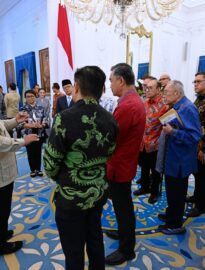 Presiden Prabowo menerima sejumlah mantan menteri luar negeri, mantan wakil menteri luar negeri, serta tokoh senior diplomasi nasional di Istana Merdeka, Jakarta, pada Rabu, 4 Februari 2026.