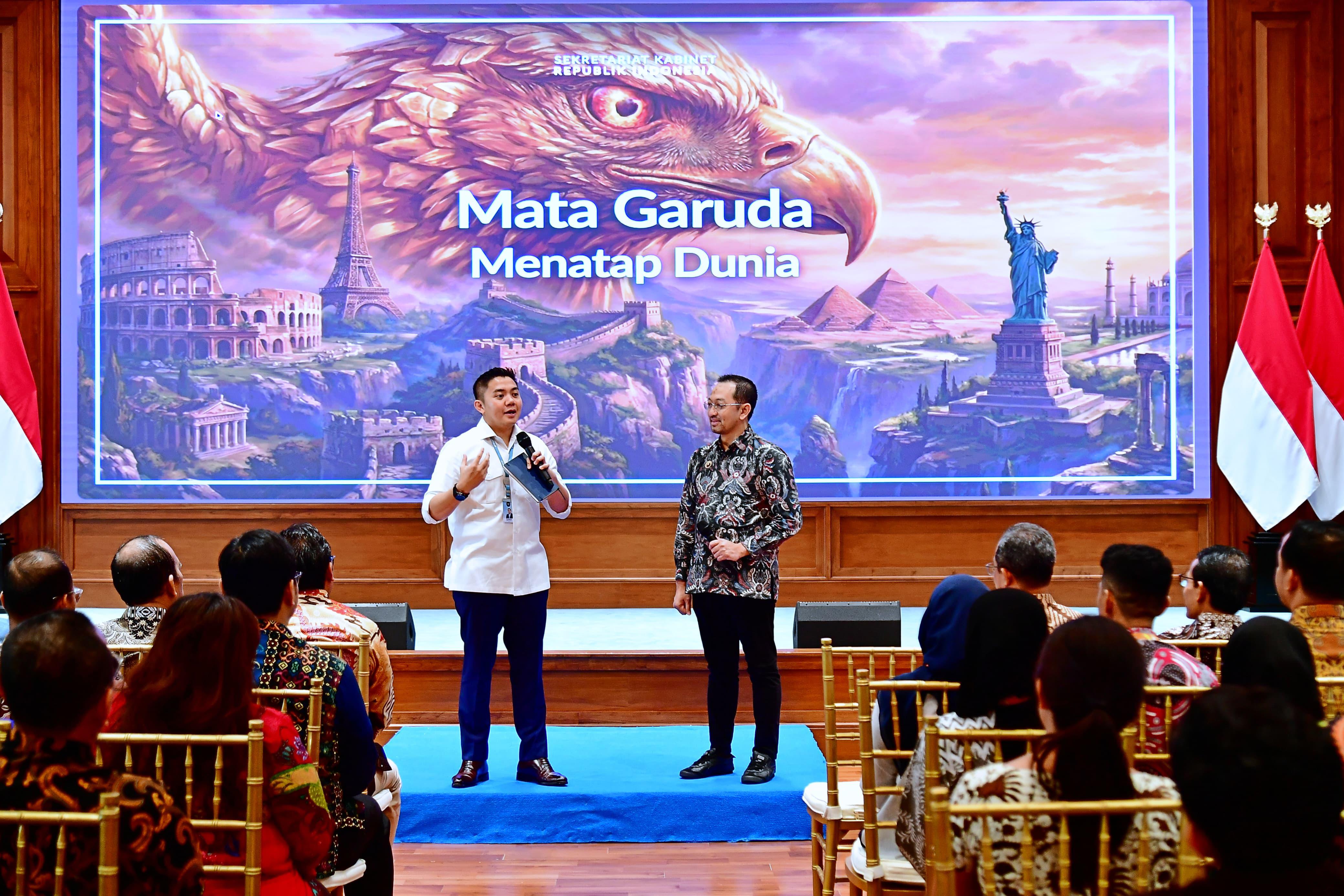 Seskab Teddy Indra Wijaya menerima audiensi 200 alumni LPDP RI yang tergabung dalam organisasi Mata Garuda di Gedung Sekretariat Kabinet, Jakarta, pada Sabtu (07/02/2026) pagi.