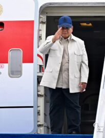 Presiden Prabowo Subianto bertolak untuk melakukan kunjungan Kerja ke Washington DC, Amerika Serikat pada Senin, 16 Februari 2026.