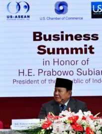 Presiden memberikan sambutan pada sesi roundtable Business Summit di Washington DC, Amerika Serikat, pada Rabu, 18 Februari 2026.