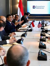 Presiden Prabowo Subianto menerima 12 pimpinan perusahaan investasi global dalam sebuah pertemuan sebagai bagian dari kunjungan kerjanya di Washington DC, Amerika Serikat, pada Jumat 20 Februari 2026.