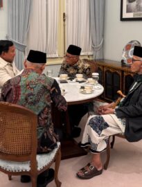 Presiden Prabowo Subianto berbuka puasa bersama sejumlah tokoh dan pimpinan organisasi Islam di Istana Merdeka Jakarta, pada Kamis malam, 5 Maret 2026.