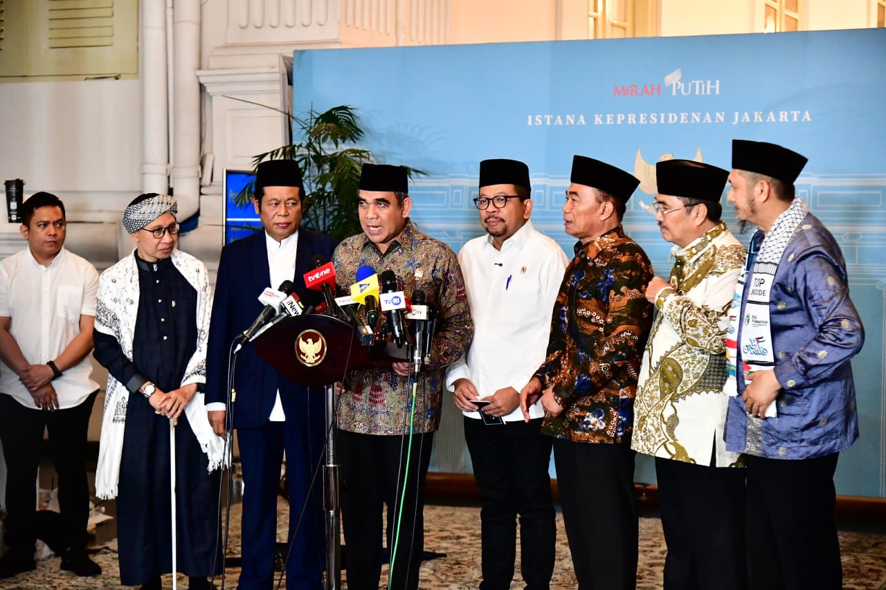 Ketua Majelis Permusyawaratan Rakyat Republik Indonesia, Ahmad Muzani memberikan keterangannya kepada awak media.