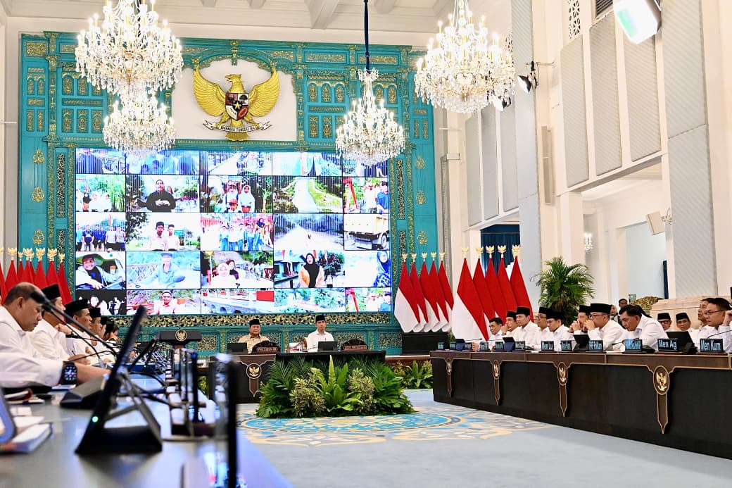Presiden Prabowo Subianto menekankan pentingnya kesiapan pemerintah dalam menghadapi arus mudik Lebaran saat memimpin Sidang Kabinet Paripurna di Istana Negara, Jakarta, pada Jumat, 13 Maret 2026.