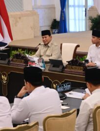 Presiden Prabowo memberikan arahan dalam Sidang Kabinet Paripurna yang digelar di Istana Negara Jakarta, pada Jumat, 13 Maret 2026.