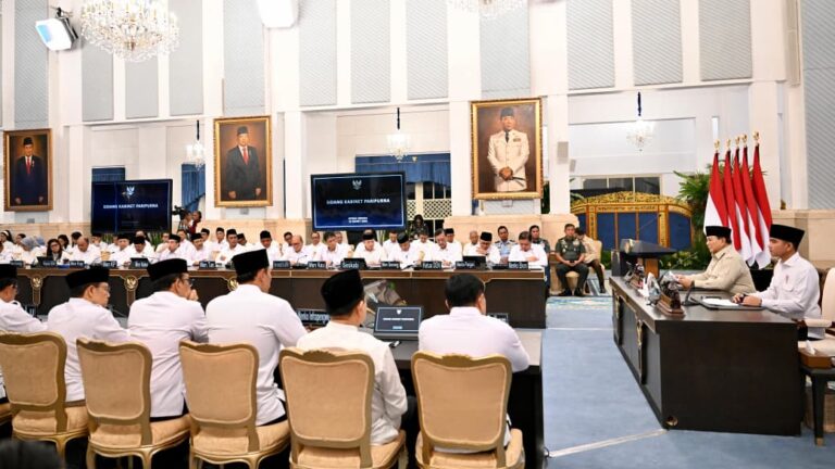 President Prabowo gives introductory remarks in the Plenary Cabinet Meeting held at the State Palace, Jakarta, on Friday (03/13).