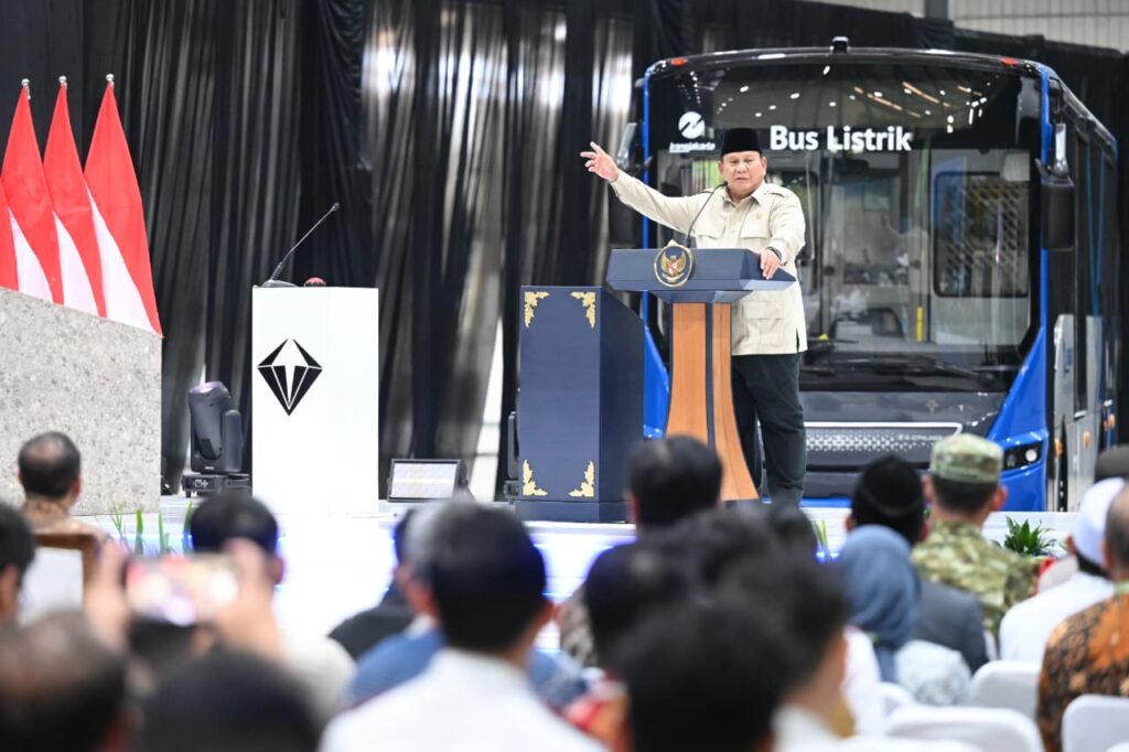 Presiden Prabowo Subianto Resmikan Pabrik Perakitan Kendaraan Komersial Listrik, Tonggak Baru Industrialisasi Hijau Nasional