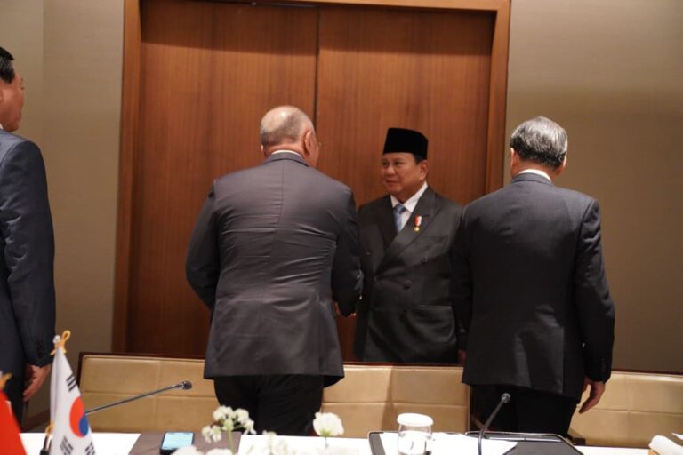 Presiden Prabowo Subianto melakukan kunjungan kenegaraan ke Jepang dan Korea Selatan.