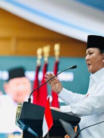 Presiden Prabowo memberikan taklimat di hadapan seluruh pejabat Eselon I kementerian/lembaga, serta para Direktur Utama BUMN yang digelar di Kompleks Istana Kepresidenan Jakarta, Rabu, 8 April 2026.