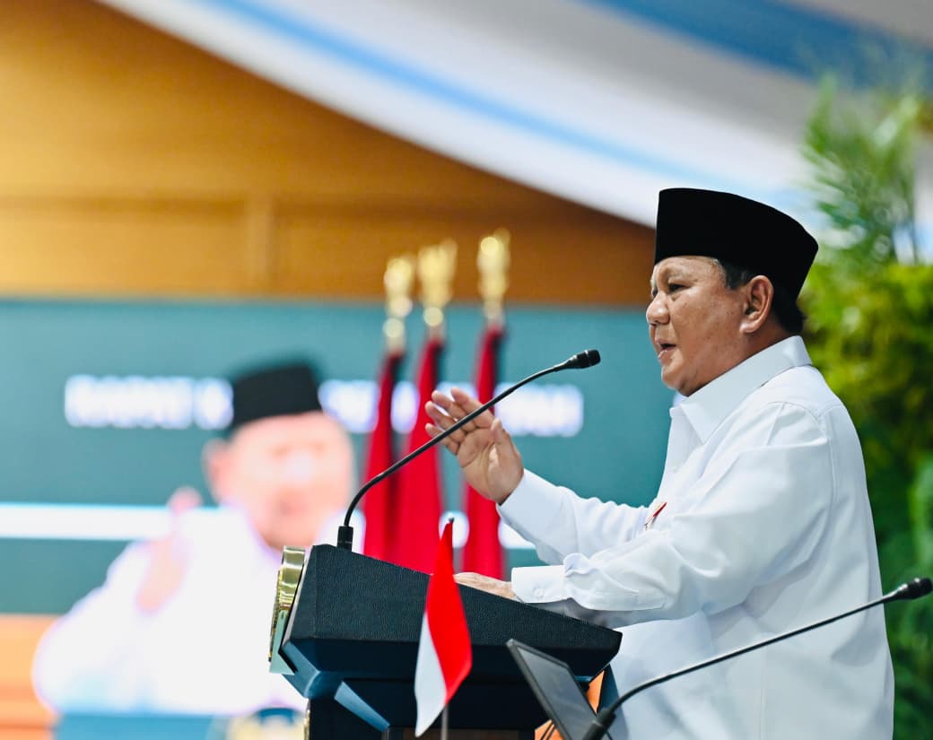 Presiden Prabowo memberikan taklimat di hadapan seluruh pejabat Eselon I kementerian/lembaga, serta para Direktur Utama BUMN yang digelar di Kompleks Istana Kepresidenan Jakarta, Rabu, 8 April 2026.