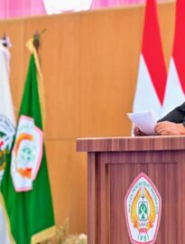 Presiden Prabowo memberikan sambutan pada Musyawarah Nasional (Munas) XVI Ikatan Pencak Silat Indonesia Masa Bakti 2026–2030 di Jakarta International Convention Center (JICC), Jakarta, pada Sabtu, 11 April 2026.