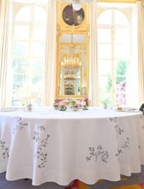 Presiden Republik Indonesia Prabowo Subianto melaksanakan pertemuan empat mata dengan Presiden Republik Prancis Emmanuel Macron, di Istana Élysée, Paris, pada Selasa, 14 April 2026.