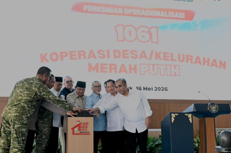Presiden Prabowo menghadiri peresmian operasionalisasi 1.061 Koperasi Desa dan Kelurahan Merah Putih (KDMP) di Kabupaten Nganjuk, Jawa Timur, pada Kamis, 15 Mei 2026.