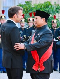 Presiden Republik Indonesia Prabowo Subianto menghadiri jamuan santap malam kenegaraan yang diselenggarakan oleh Presiden Republik Prancis Emmanuel Macron di Salle des Fêtes, Istana Élysée, Paris, pada Kamis, 28 Mei 2026.
