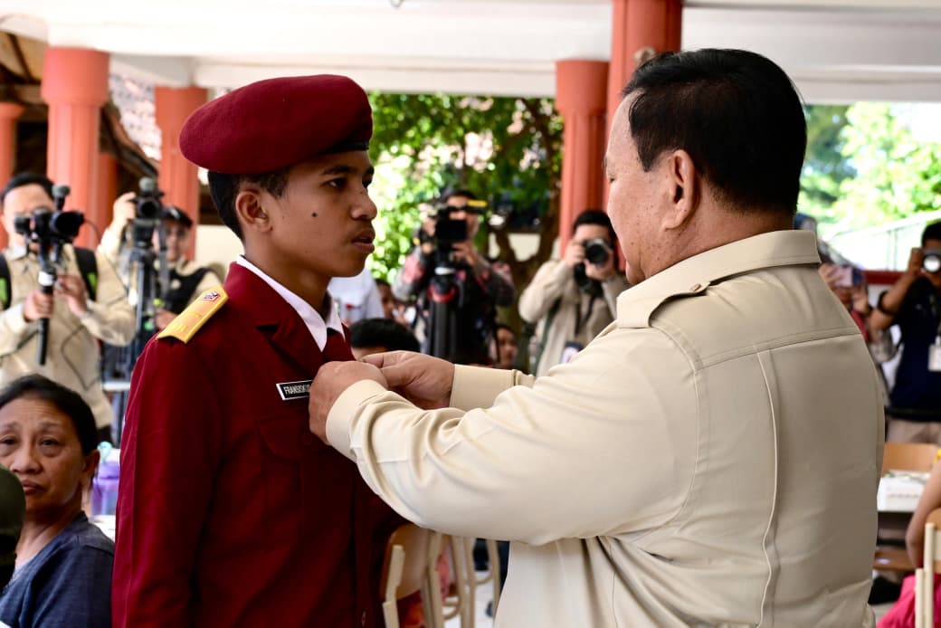Presiden Prabowo meninjau Sekolah Rakyat Menengah Pertama (SRMP) 17 Tabanan, Bali, pada Minggu, 7 Juni 2026.