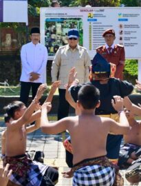 Presiden Prabowo meninjau Sekolah Rakyat Menengah Pertama (SRMP) 17 Tabanan, Bali, pada Minggu, 7 Juni 2026.