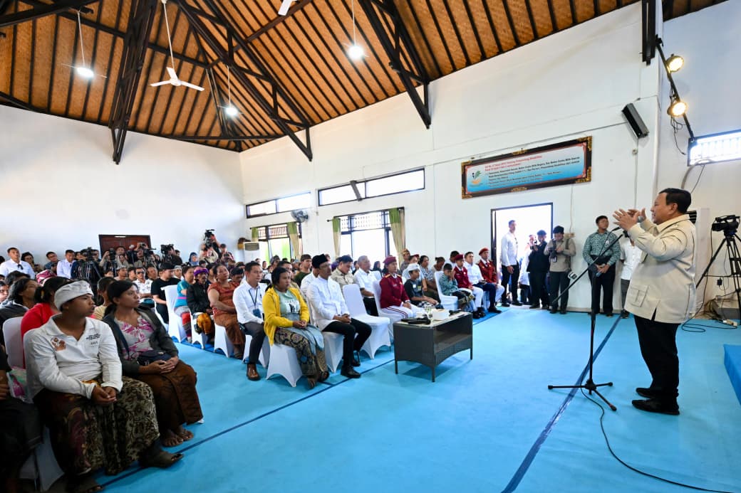 Presiden Prabowo melakukan kunjungan ke Sekolah Rakyat Menengah Pertama (SRMP) 17 Tabanan, Bali, pada Minggu, 7 Juni 2026.