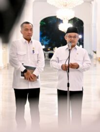 Menteri Pendidikan Dasar dan Menengah (Mendikdasmen) Abdul Mu'ti memberikan keterangan pers di Istana Merdeka, Jakarta, pada Kamis, 11 Juni 2026.