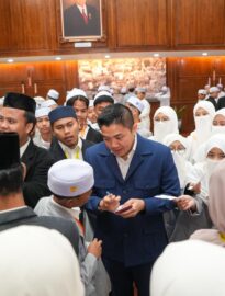 Istana Kepresidenan Jakarta menerima kunjungan sejumlah santri dan pengajar Pondok Pesantren Qurrotu Nafsin dalam program “Istana untuk Anak Sekolah” pada Kamis, 25 Juni 2026.