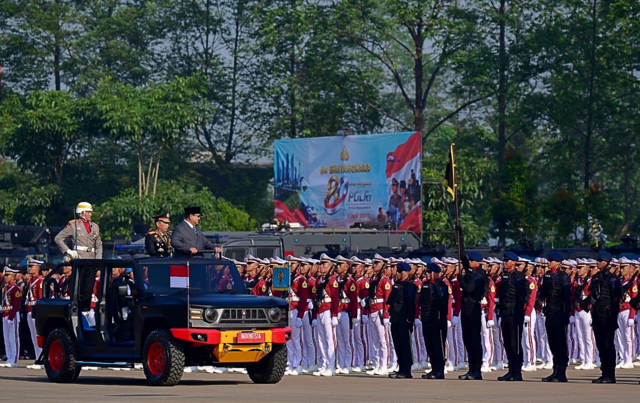 Presiden Prabowo Subianto memimpin Upacara Peringatan ke-80 Hari Bhayangkara Tahun 2026 di Lapangan Satuan Latihan Korbrimob, Cikeas, Kabupaten Bogor, pada Rabu, 1 Juli 2026.