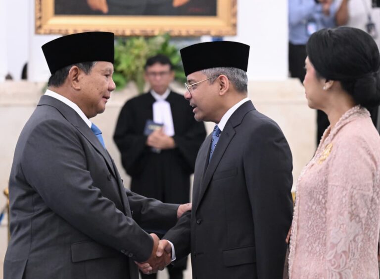 Presiden Republik Indonesia, Prabowo Subianto, resmi melantik Suahasil Nazara sebagai Menteri Keuangan untuk sisa masa jabatan periode 2024-2029.