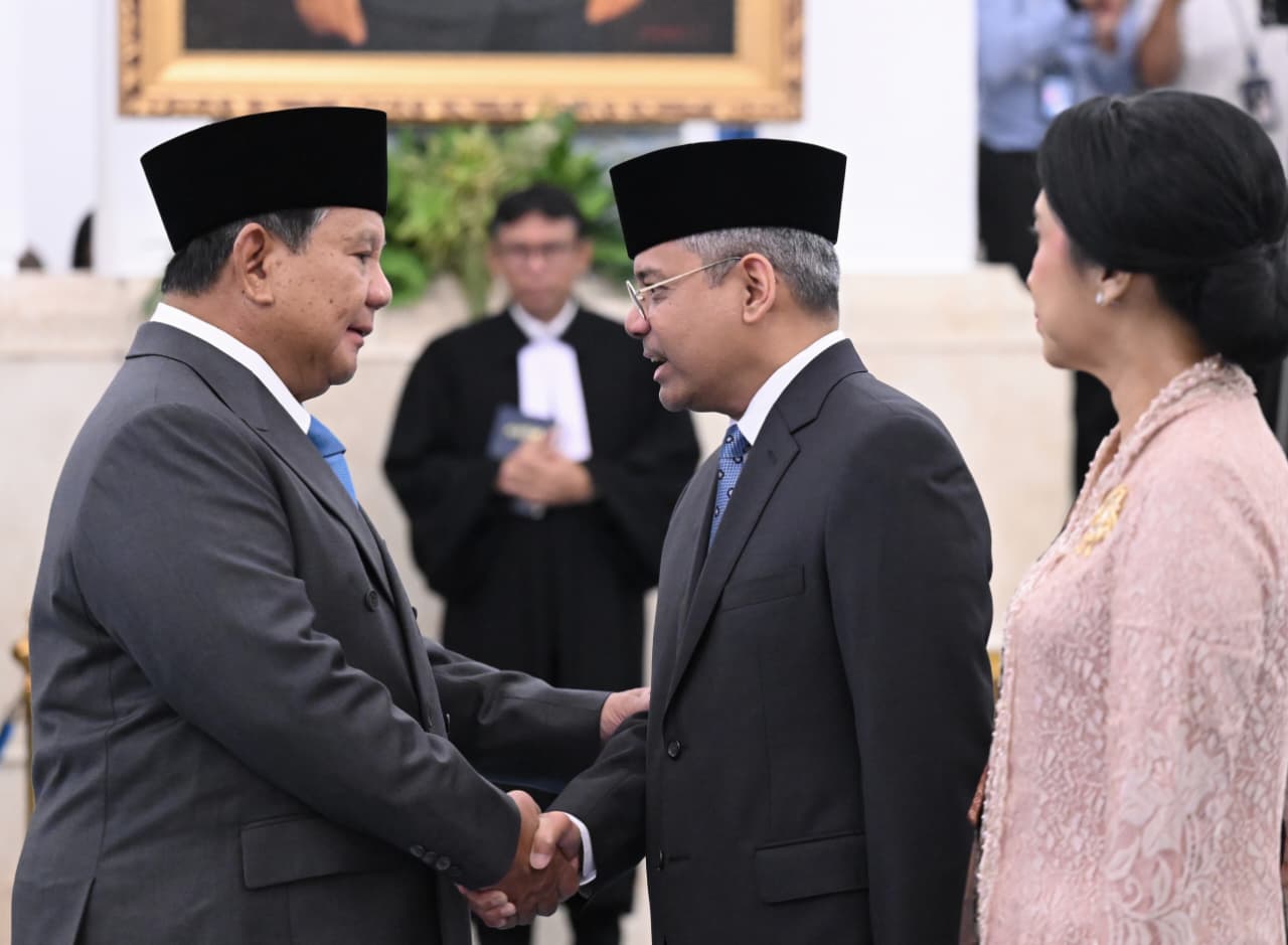 Presiden Republik Indonesia, Prabowo Subianto, resmi melantik Suahasil Nazara sebagai Menteri Keuangan untuk sisa masa jabatan periode 2024-2029.